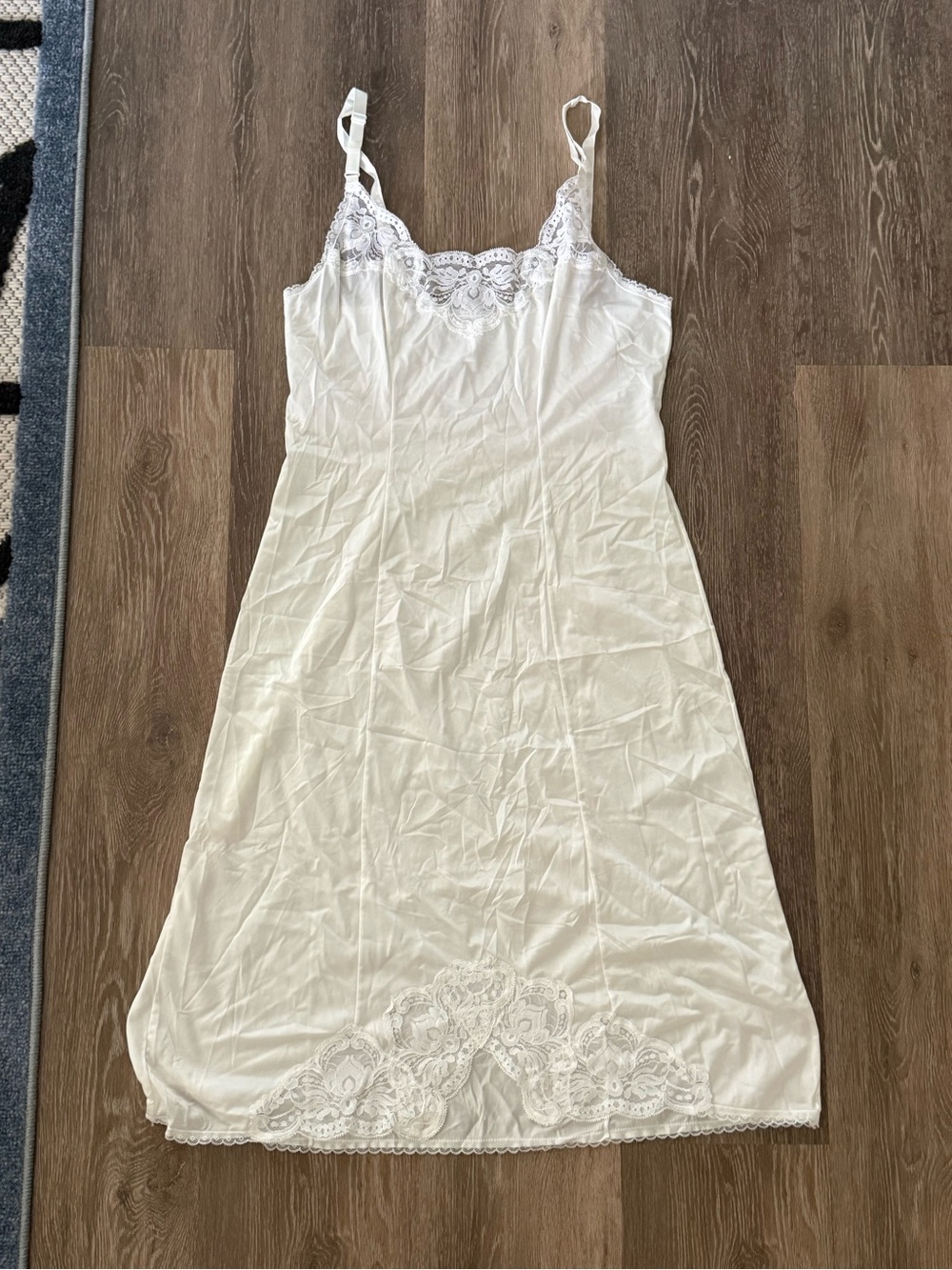 Vintage Olga White Lace Nightgown Size 34